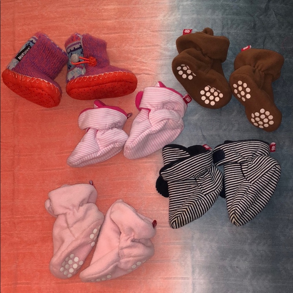 Booties/Crib 0-6months
